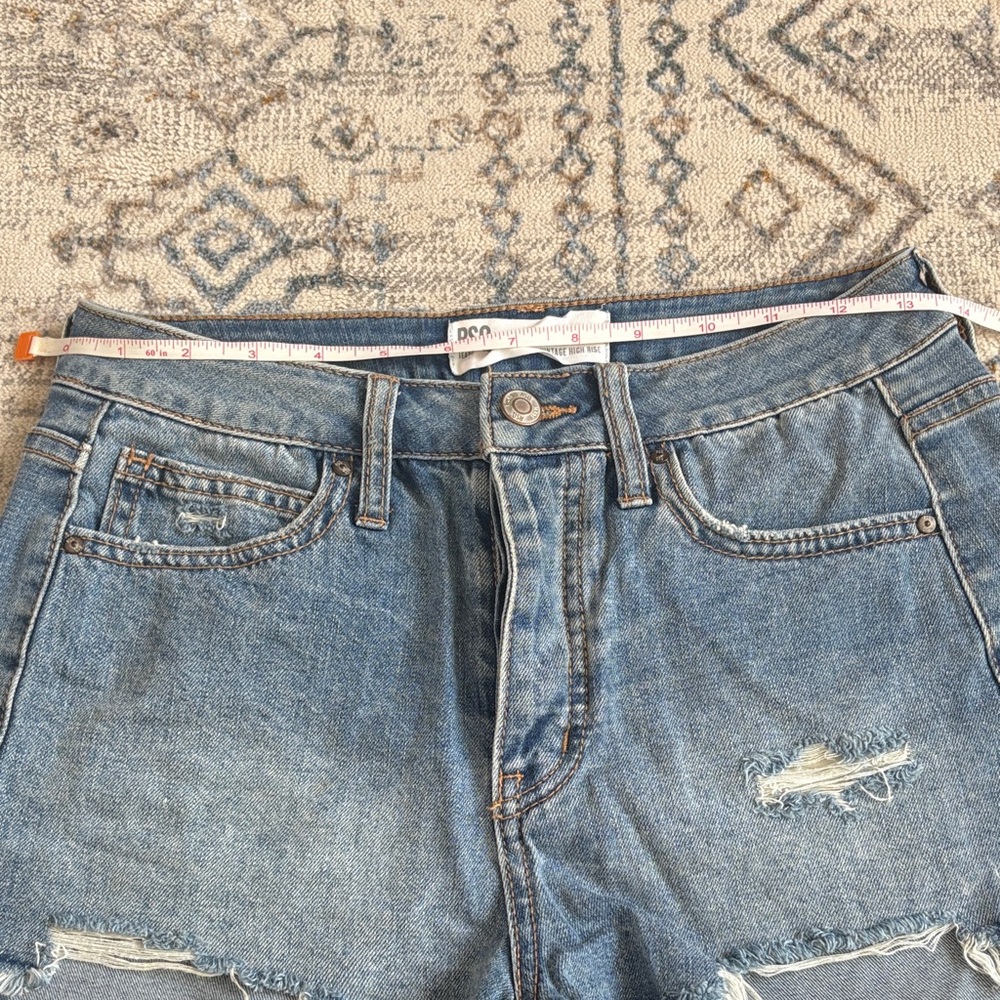 RSQ Vintage High Rise Blue Distressed Jean Shorts 25 - Picture 4 of 7